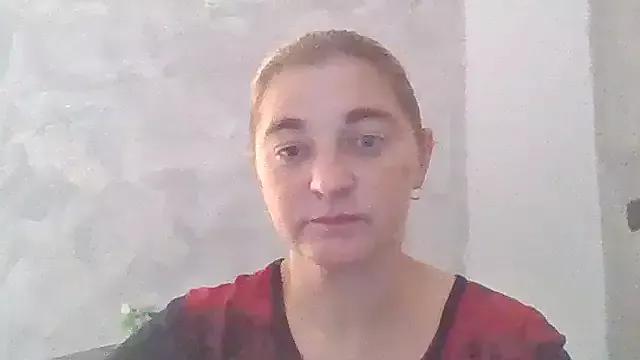 GoldenAngelMilf from StripChat is Freechat