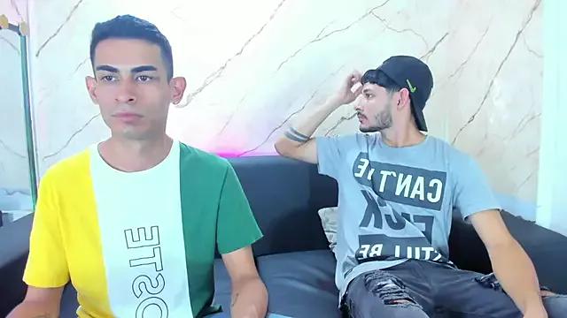 Golldens_Dreamss from StripChat