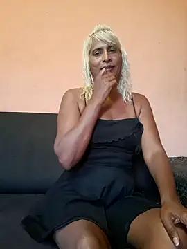 Goodgirlsue_77 from StripChat