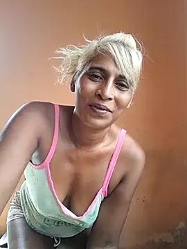 Goodgirlsue_77 from StripChat