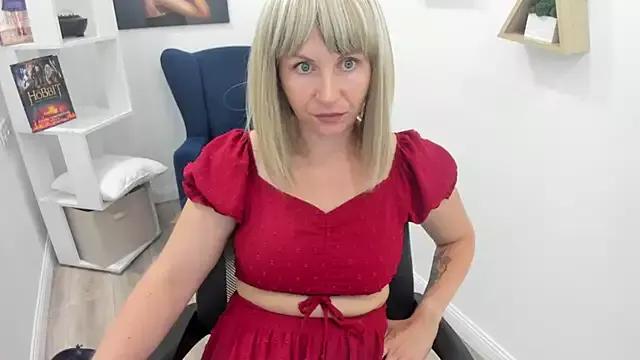 GorgeouseSmile from StripChat is Freechat