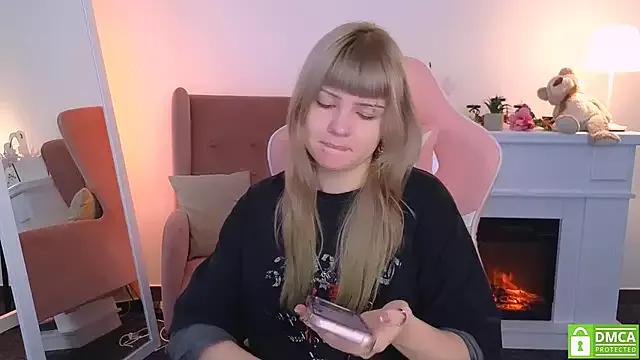 Grace_lux from StripChat is Freechat
