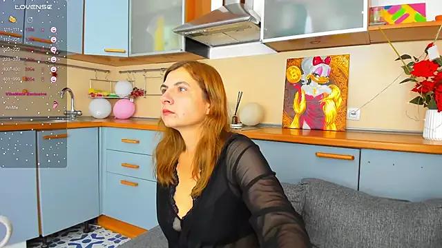 GraceGree from StripChat is Freechat