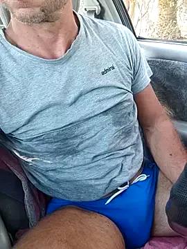 GreekGuyOutdoors from StripChat