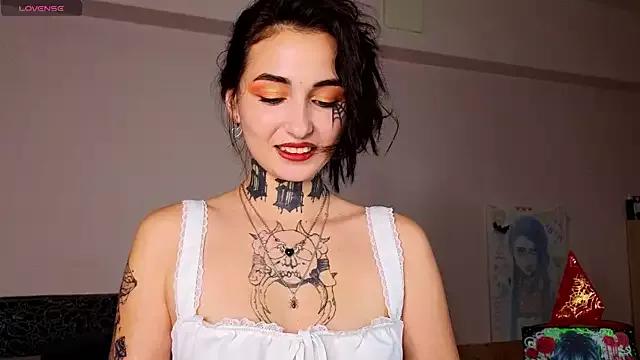 Green_Lisa from StripChat