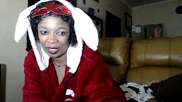 Gucci_Bx from StripChat