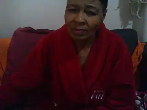 GUCCIMUMMY from StripChat