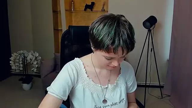 GwenAyres webcams show profile image 