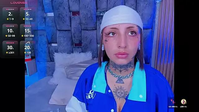 Gyal_8 webcams show profile image 