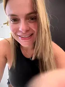 gynna_kimera from StripChat