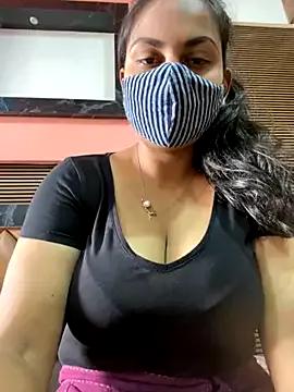 Haanikaur_saavi webcams show profile image 