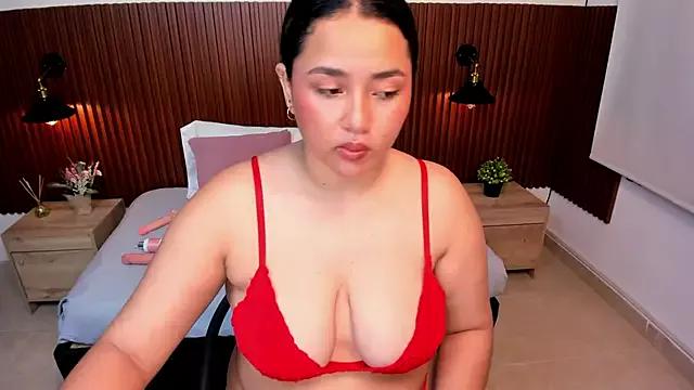 HalleMoore69 from StripChat