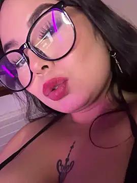 Hana-Noami from StripChat