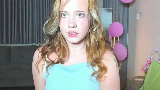 HanahW from StripChat