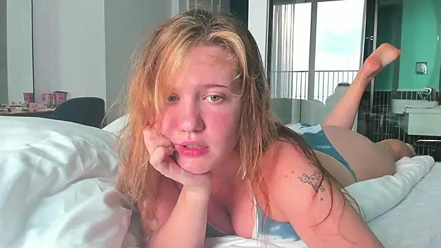 HanahW from StripChat