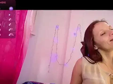 hanamor from StripChat