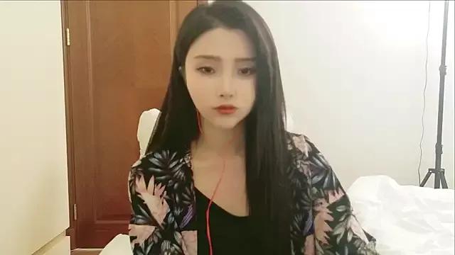 hanhanyi0001 from StripChat