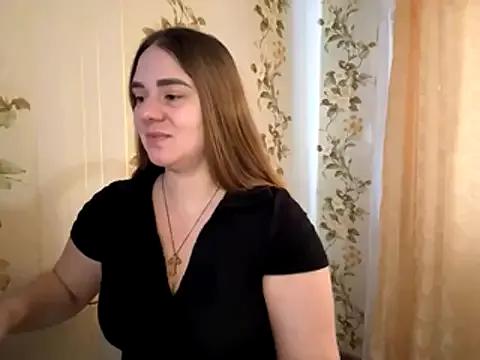 Discover our girls online shows and discover the company of countless livestreamers, with stunning shapes, sex toys and more.