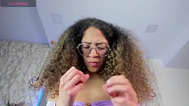 Hanna_Cornee_ from StripChat