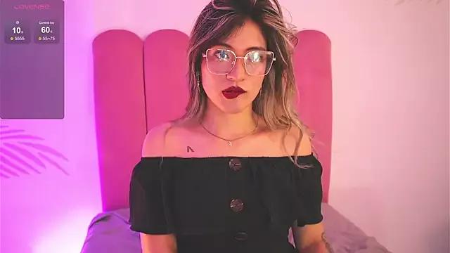 Hanna_Jonees webcams show profile image 