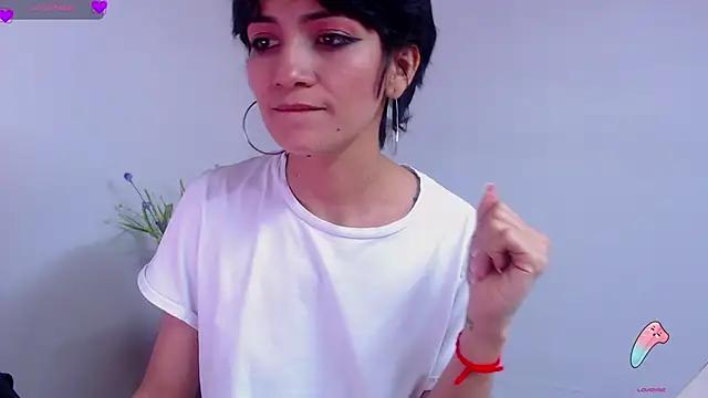 Hannaaaa__ from StripChat