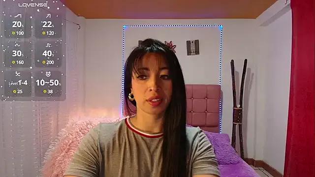 hannagomez_24 from StripChat