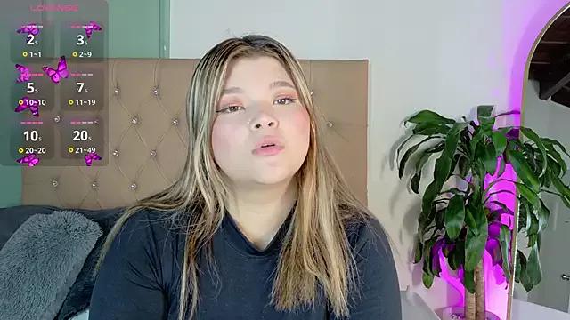 Hannah__Steele from StripChat