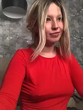 HannahBynes from StripChat