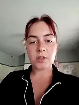 HannahJ98 from StripChat