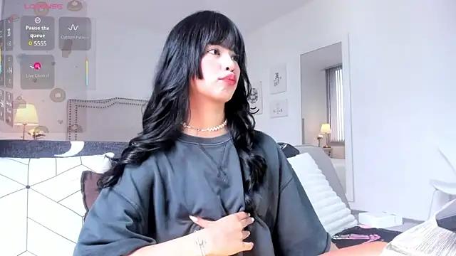 HannaKim from StripChat