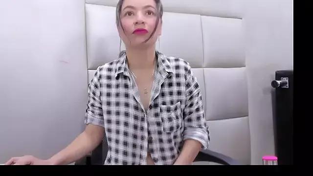 HannMachinne from StripChat