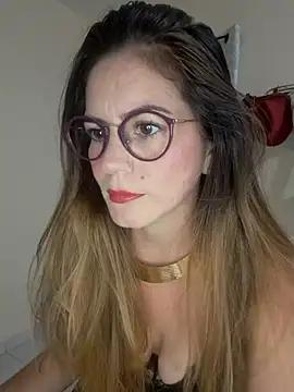 Hanny_24 from StripChat