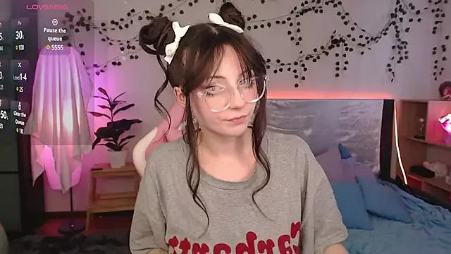 Hanny_Miles from StripChat is Freechat