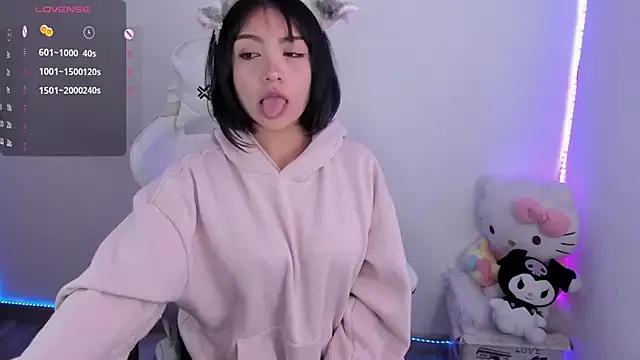 Hannya_moon from StripChat