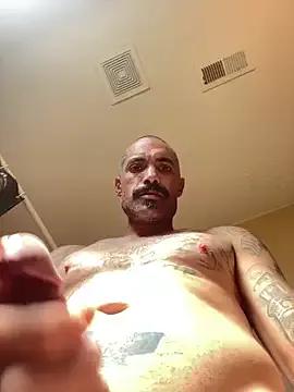 Hansomellyfine from StripChat is Freechat