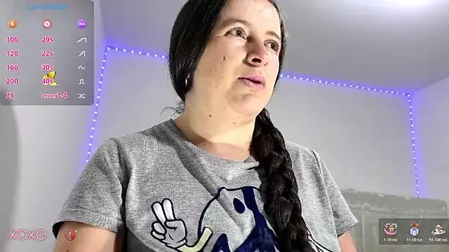 harper1brown from StripChat is Freechat