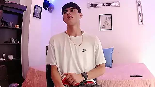 harrytomson_1 from StripChat