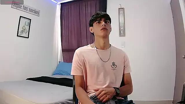 harrytomson_1 from StripChat