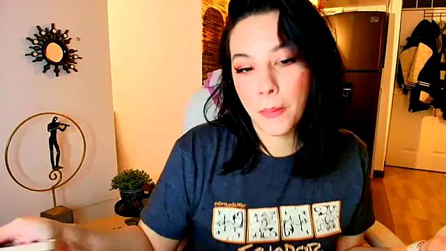 Hathorwarri0r from StripChat