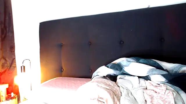 Hathorwarri0r from StripChat