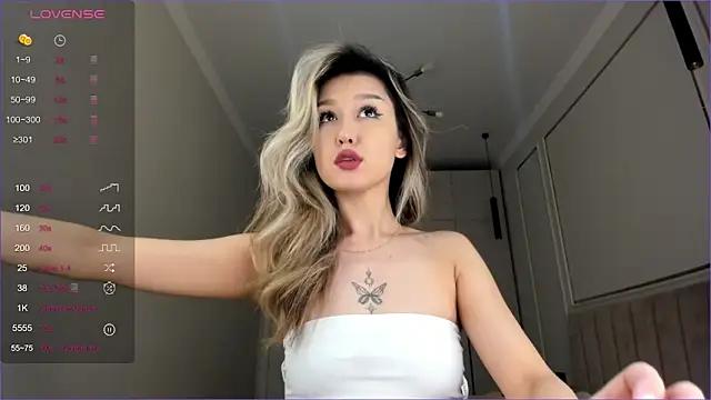 hee_nomy from StripChat
