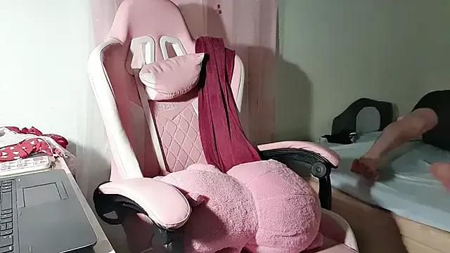 Helen-Tran from StripChat is Freechat