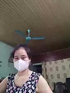 HELEN686 from StripChat