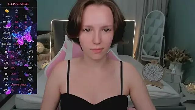 Photos of Helen__Hello from StripChat is Freechat