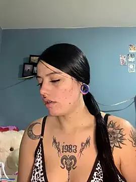 Helen_d from StripChat is Freechat