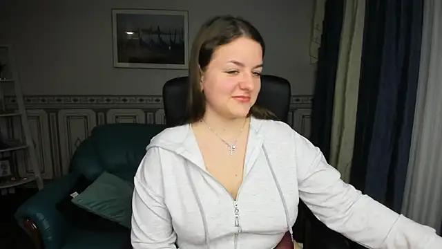 Helen_Elliot from StripChat