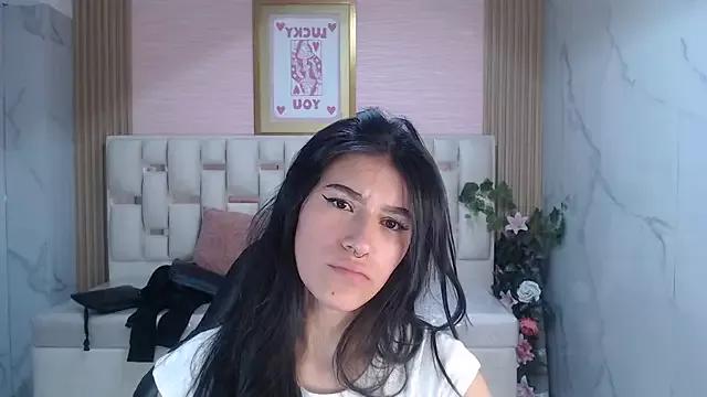 helena1_s from StripChat is Freechat