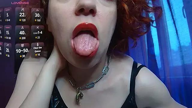 Discover our girls online shows and discover the company of countless livestreamers, with stunning shapes, sex toys and more.