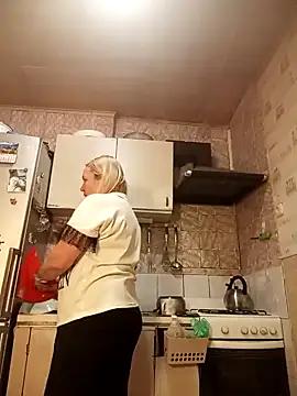 HelenaGlossX from StripChat