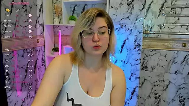 HelenHartt webcams show profile image 